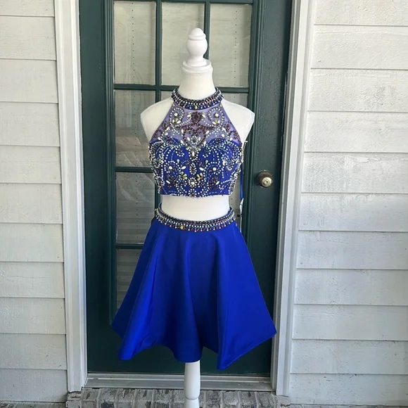 Two Piece Royal Blue Halter Two Piece Halter Neck Sleeveless Blue Long Prom Dresses With Lace Two Piece Royal Blue Halter Two Piece Halter Neck Sleeveless Blue Long Prom Dresses With Lace
